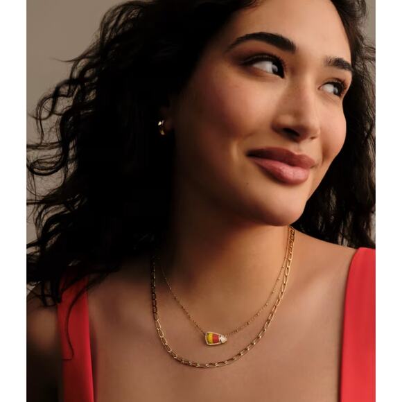 *SOLD* NWT! Kendra Scott Candy Corn Gold Short Pendant Necklace in Candy Corn - Picture 5 of 6